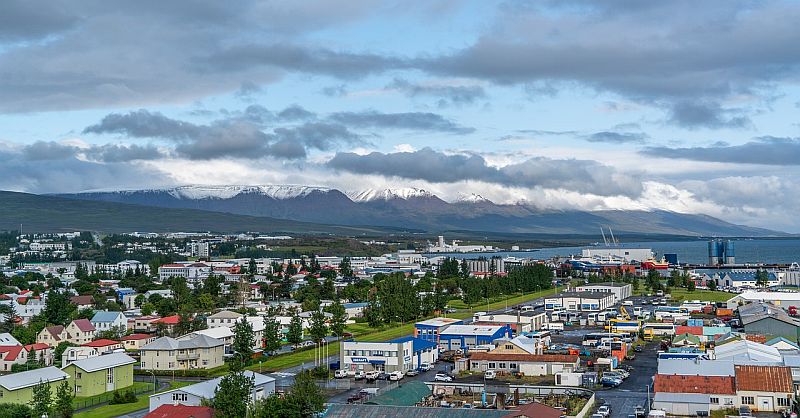 Akureyri, miasto w północnej Islandii Źródło: pixabay.com