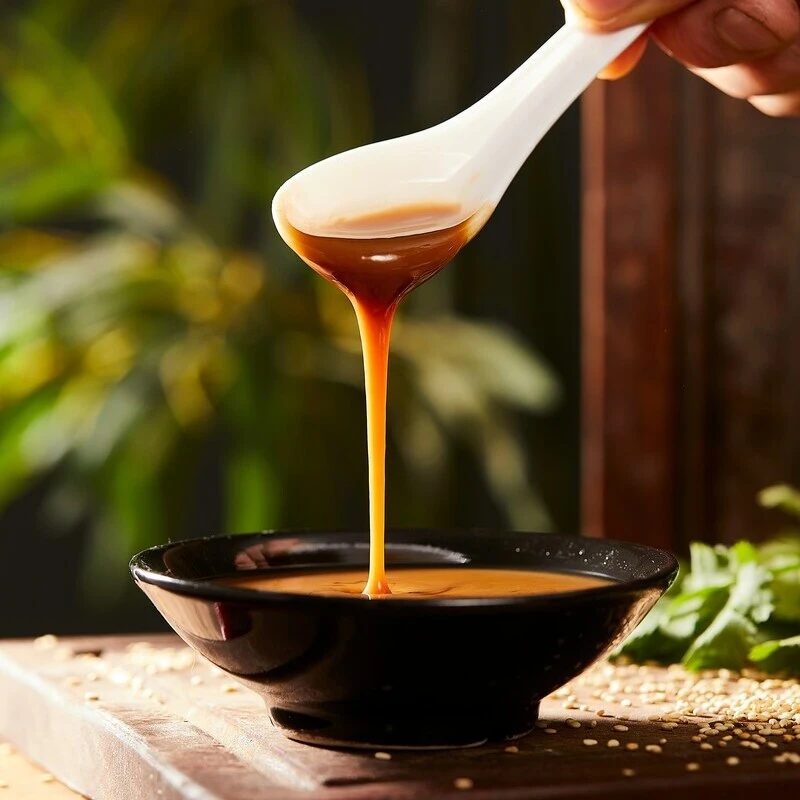 Gęsty dressing, zdj. Zhang liven / unsplash.com
