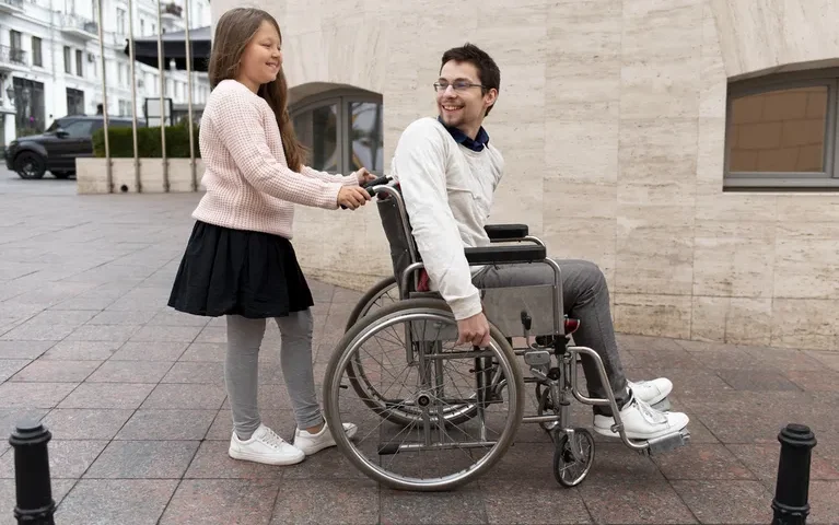 Odkryj Polskę, która jest dostępna dla osób niepełnosprawnych. fot. freepik.com