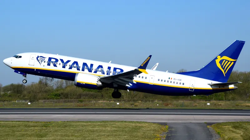 bagaz podreczny ryanair. Zdjęcie: Wikimedia Commons.